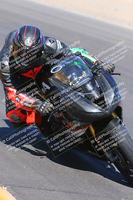 media/Oct-01-2023-SoCal Trackdays (Sun) [[4c570cc352]]/Turn 7 Inside (11am)/